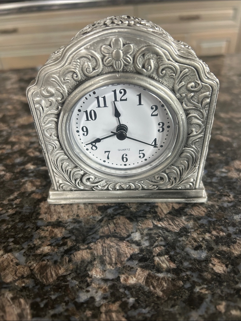 ASHLAND 4" SILVER WESTERN METAL CLOCK